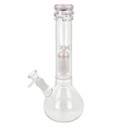 Skleněný bong s perkolací Super Heroes Bowl Pink Ice+Perc., 34cm - Sklenn bong s perkolac Super Heroes Bowl Pink Ice. Transparentn bong s rovmi prvky a zdobenou horn st je ukonen silnm hrdlem. Ice bong je vybaven vstupky pro udren kostek ledu k ochlazen koue a perkolac typu Arm s osmi rameny, kter kou dokonale rozdluje a zjemuje. Oproti standardnm bongm je tento prmiov bong vyroben z tepeln odolnho borosiliktovho skla tlouky 3 mm. Dvoudln chillum s difuzrem je ukonen samostatnm kotlkem s drtkem a otvorem cca 5 mm.

Vka: 34,5 cm
Vnitn prmr bongu: 4,4 cm
Vnj prmr bongu: 5 cm
Prmr hrdla: 5,9 cm
Socket (zbrus) chillumu/kotlku: 18,8 mm / 14,5 mm
Max. dlka chillumu (meno od dosedac knick sti): 12 cm
Led: ano
Perkolace: 1x 8 Arm
Turbo: ne
Stko do bongu: 12 mm
Materil: borosiliktov sklo
Balen: kartonov krabice
Distributor: Fortis-DB, spol. s r.o.
